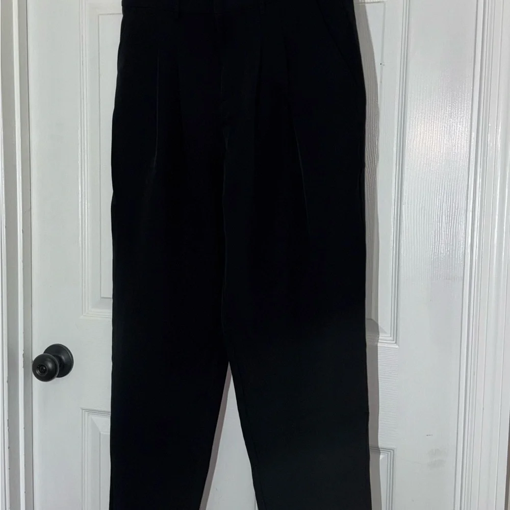 L36 Black High-Waisted Dress Pants with Relaxed Fit